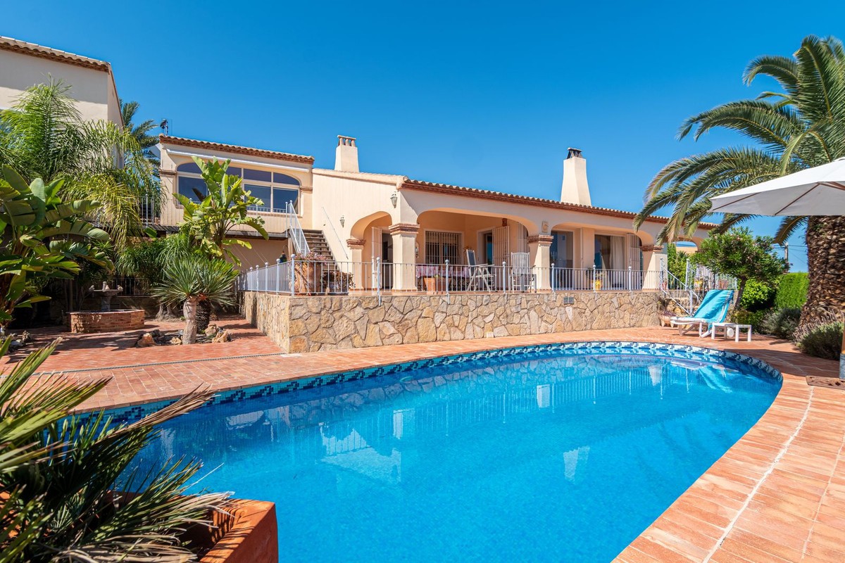 Villa for sale in El Campello 1