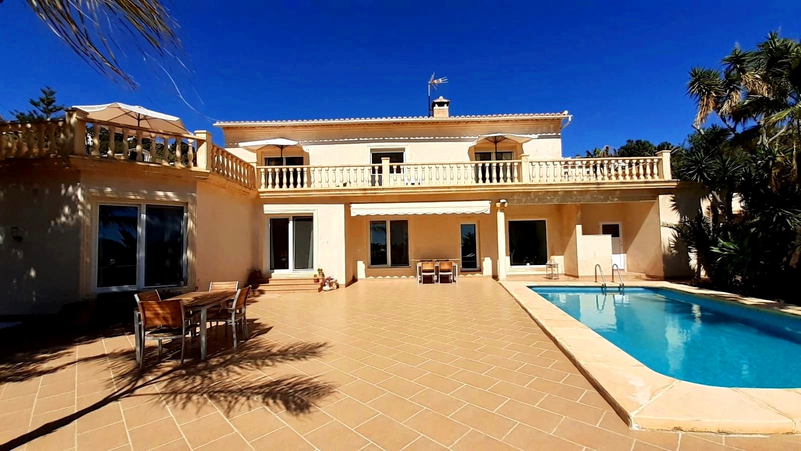 Villa for sale in Teulada and Moraira 30