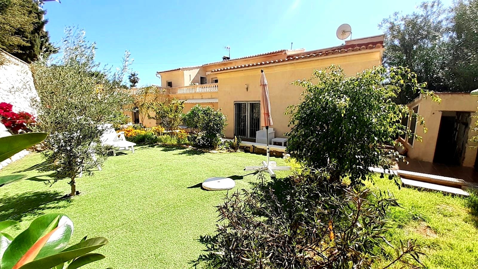 Villa for sale in Teulada and Moraira 37