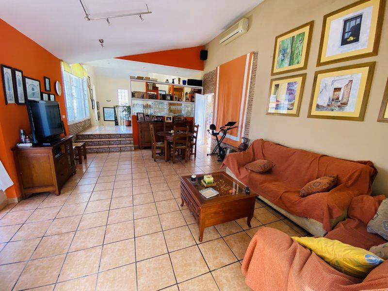Villa te koop in Costa Tropical East 11