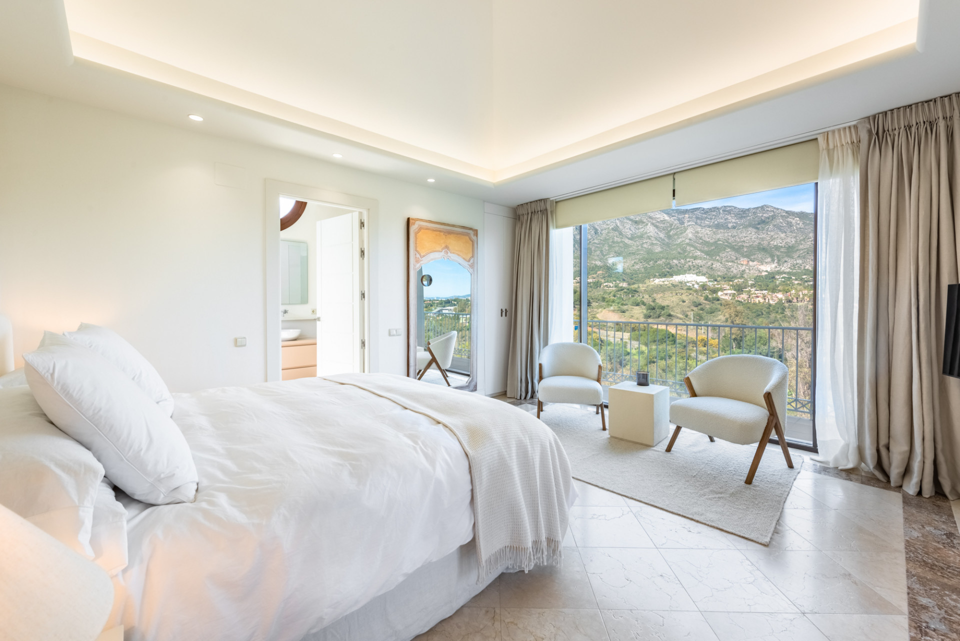 Villa for sale in Marbella - Golden Mile and Nagüeles 4