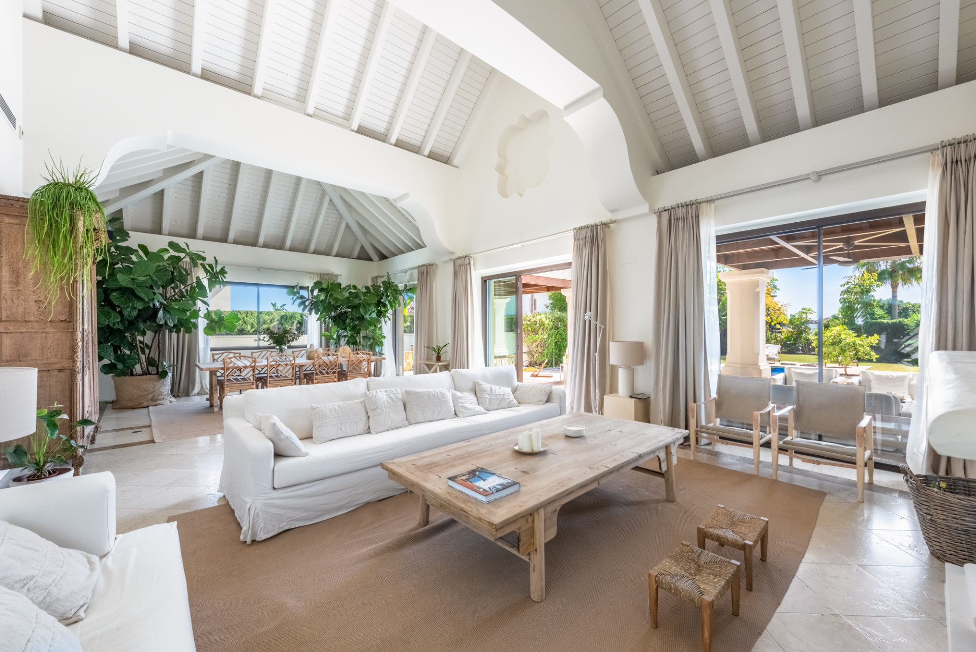 Villa for sale in Marbella - Golden Mile and Nagüeles 12