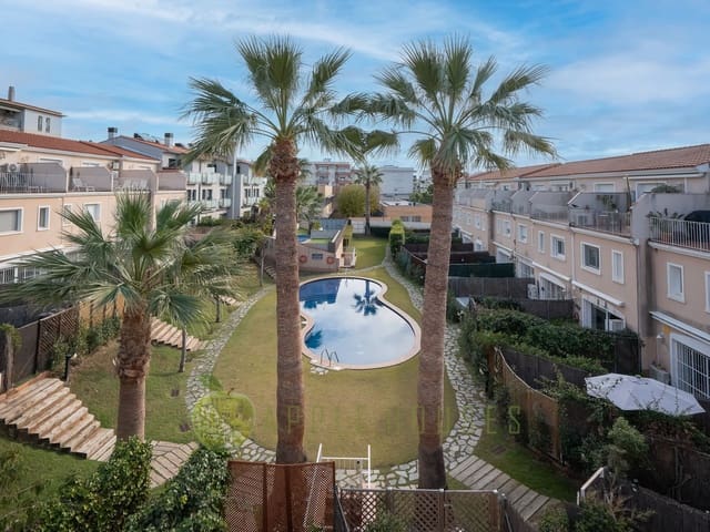 Villa for sale in Sitges and El Garraf 24