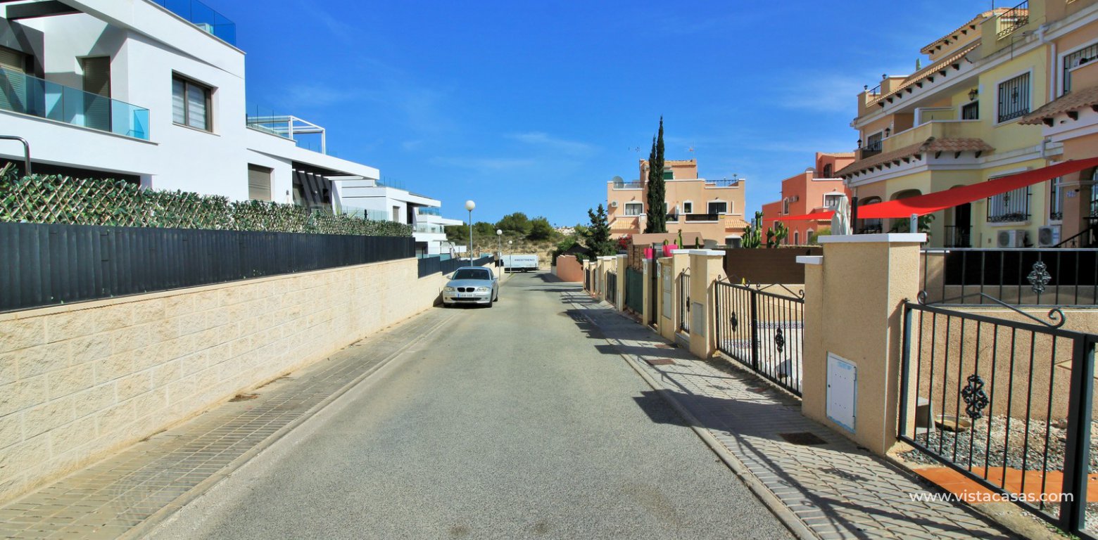 Townhouse te koop in Alicante 35