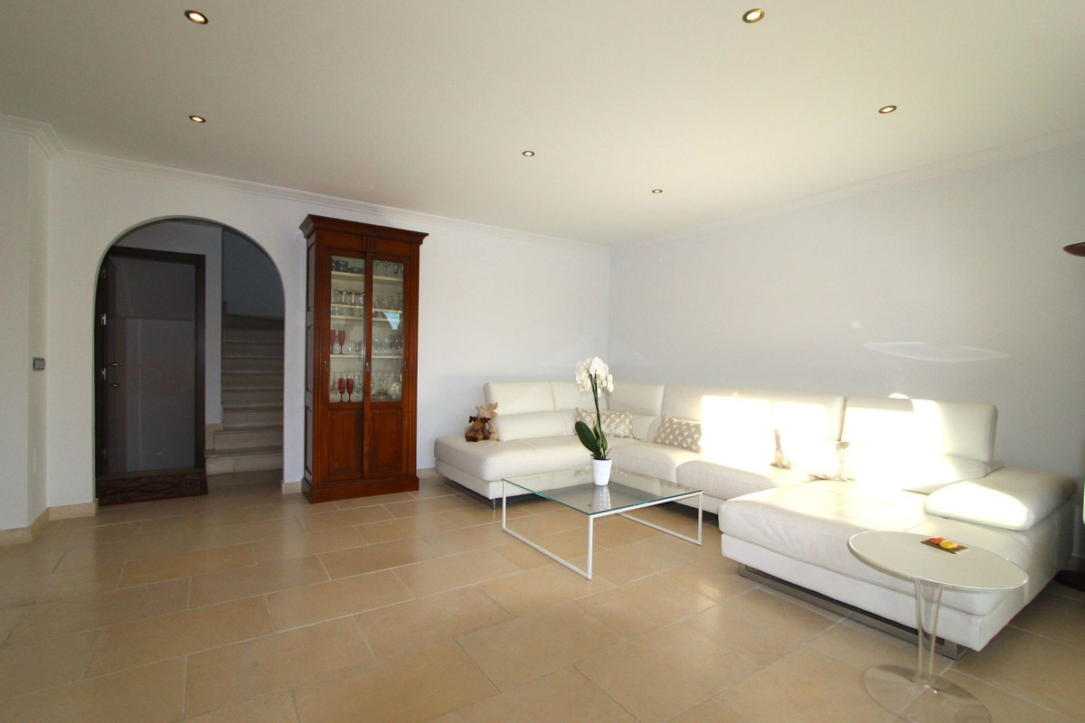 Townhouse for sale in Marbella - Nueva Andalucía 9