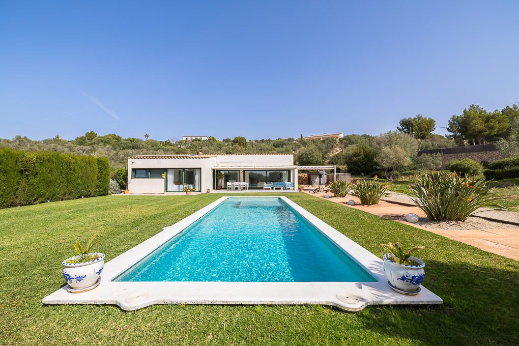 Villa for sale in Castelldefels and Baix Llobregat 1