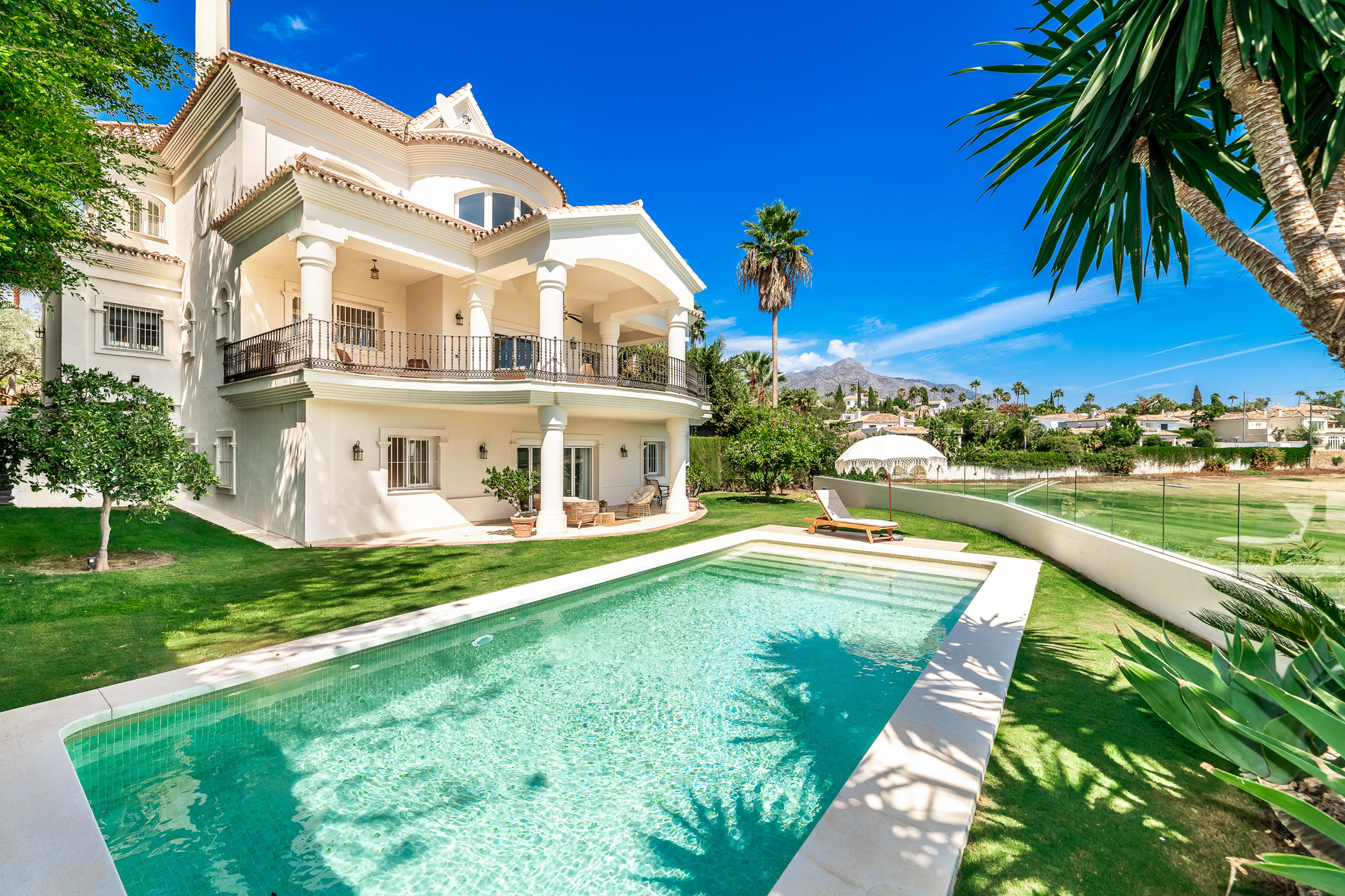 Villa te koop in Marbella - Nueva Andalucía 14