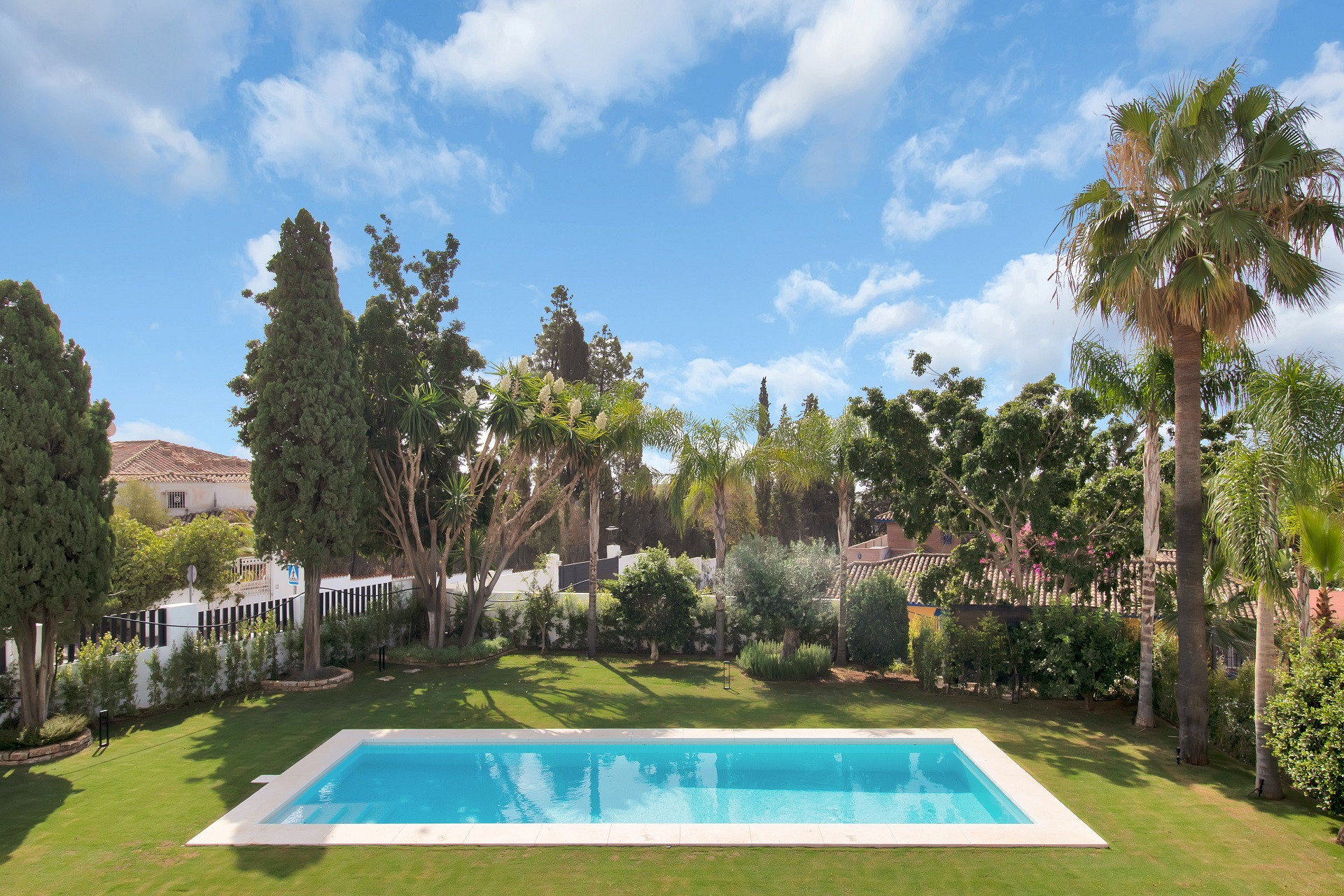 Villa for sale in Marbella - Golden Mile and Nagüeles 44