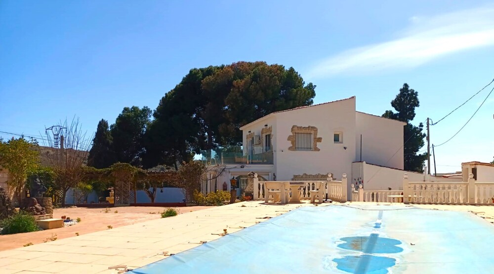 Villa te koop in Alicante 34