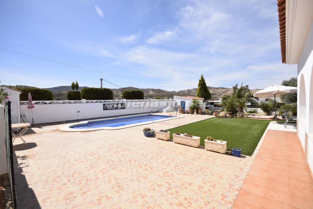 Villa for sale in Almería and surroundings 7