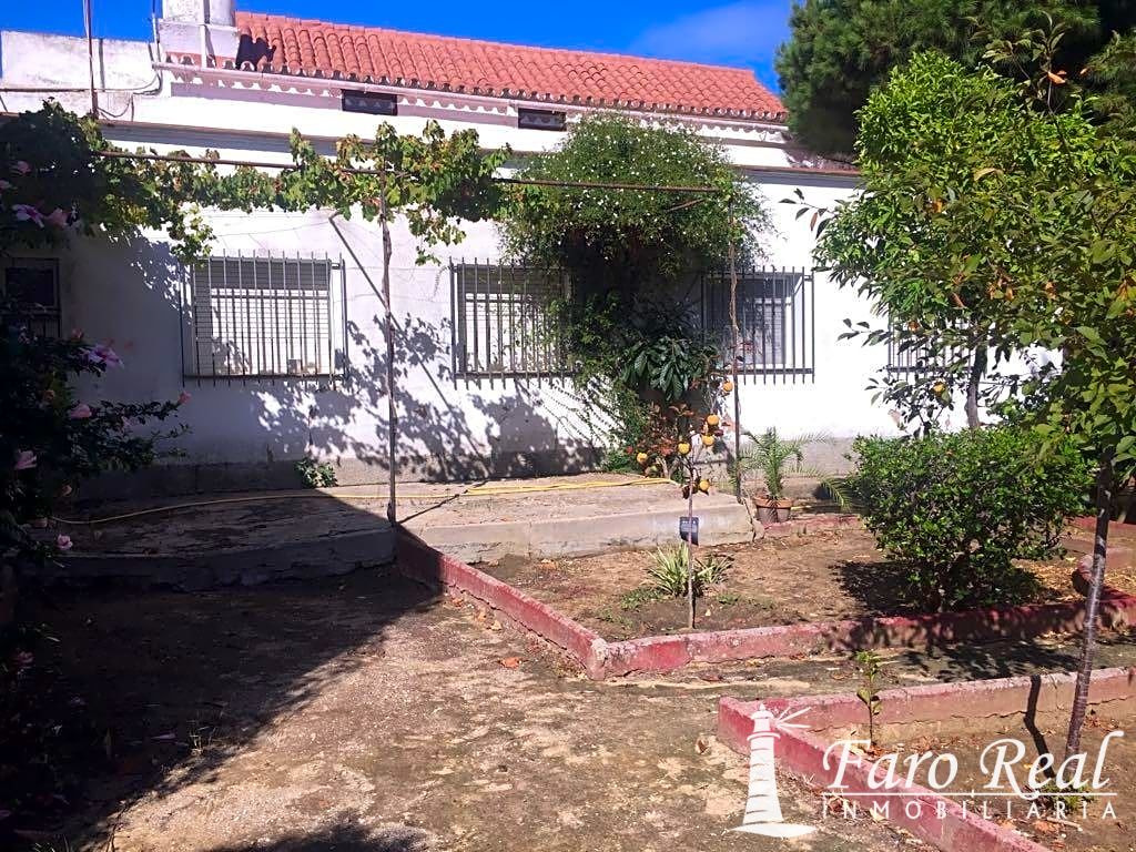 Villa for sale in Costa de Cádiz Northwest 17