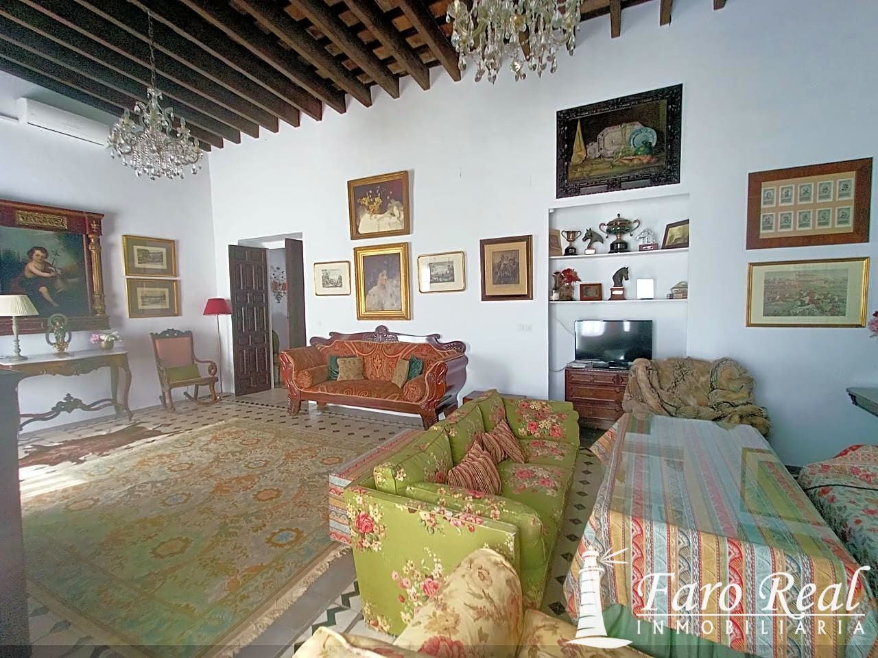 Villa for sale in Costa de Cádiz Northwest 45