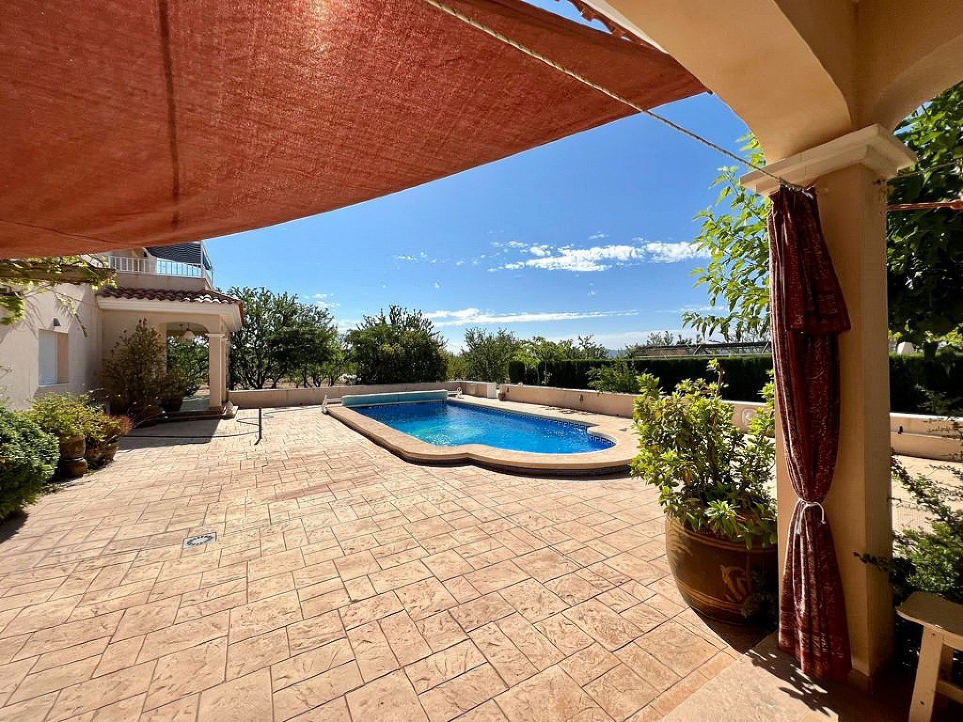 Villa for sale in Alicante 33