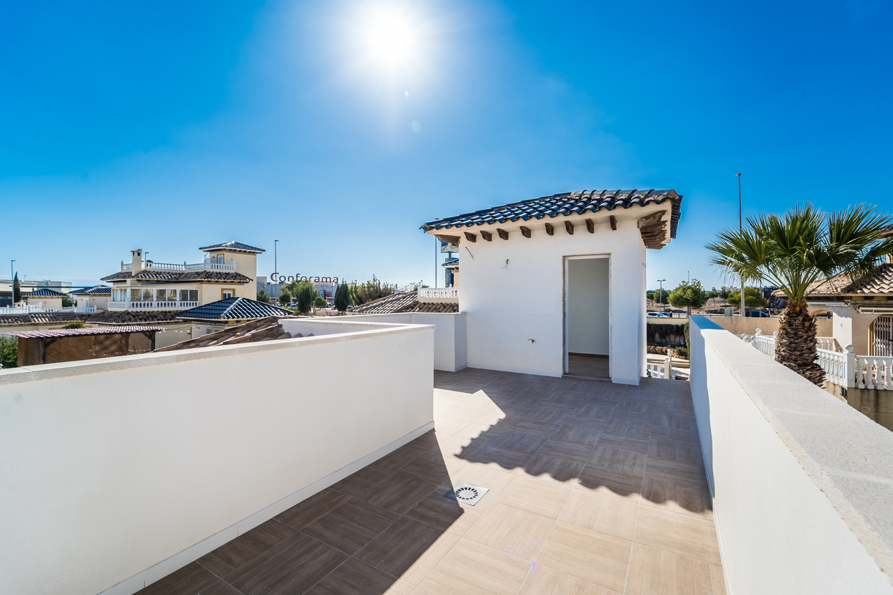 Villa for sale in Alicante 41