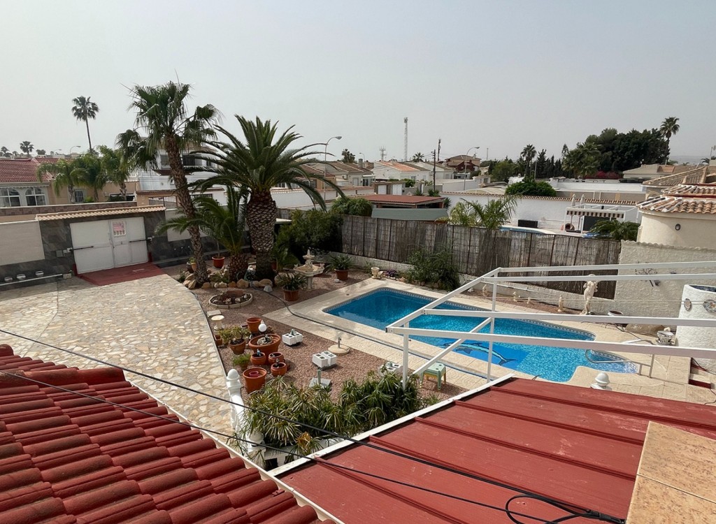 Villa for sale in Torrevieja and surroundings 35