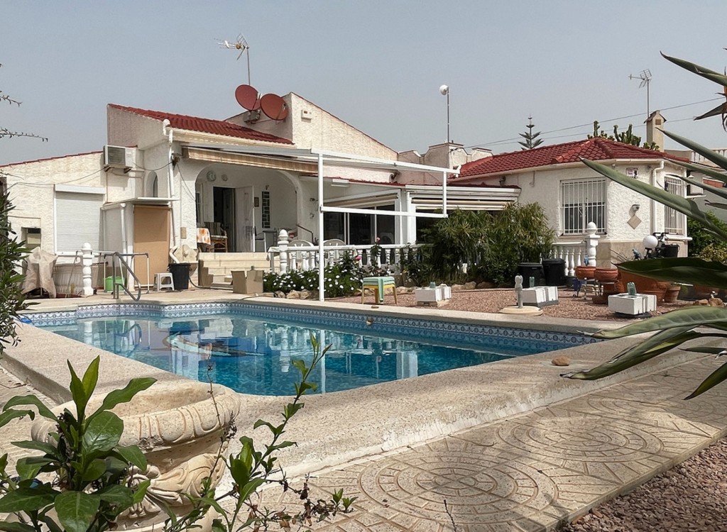 Villa for sale in Torrevieja and surroundings 37