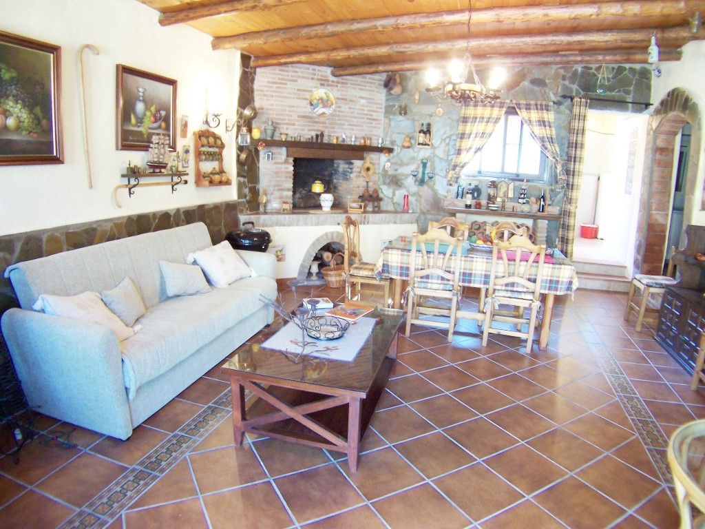 Countryhome for sale in Rincón de La Victoria 13