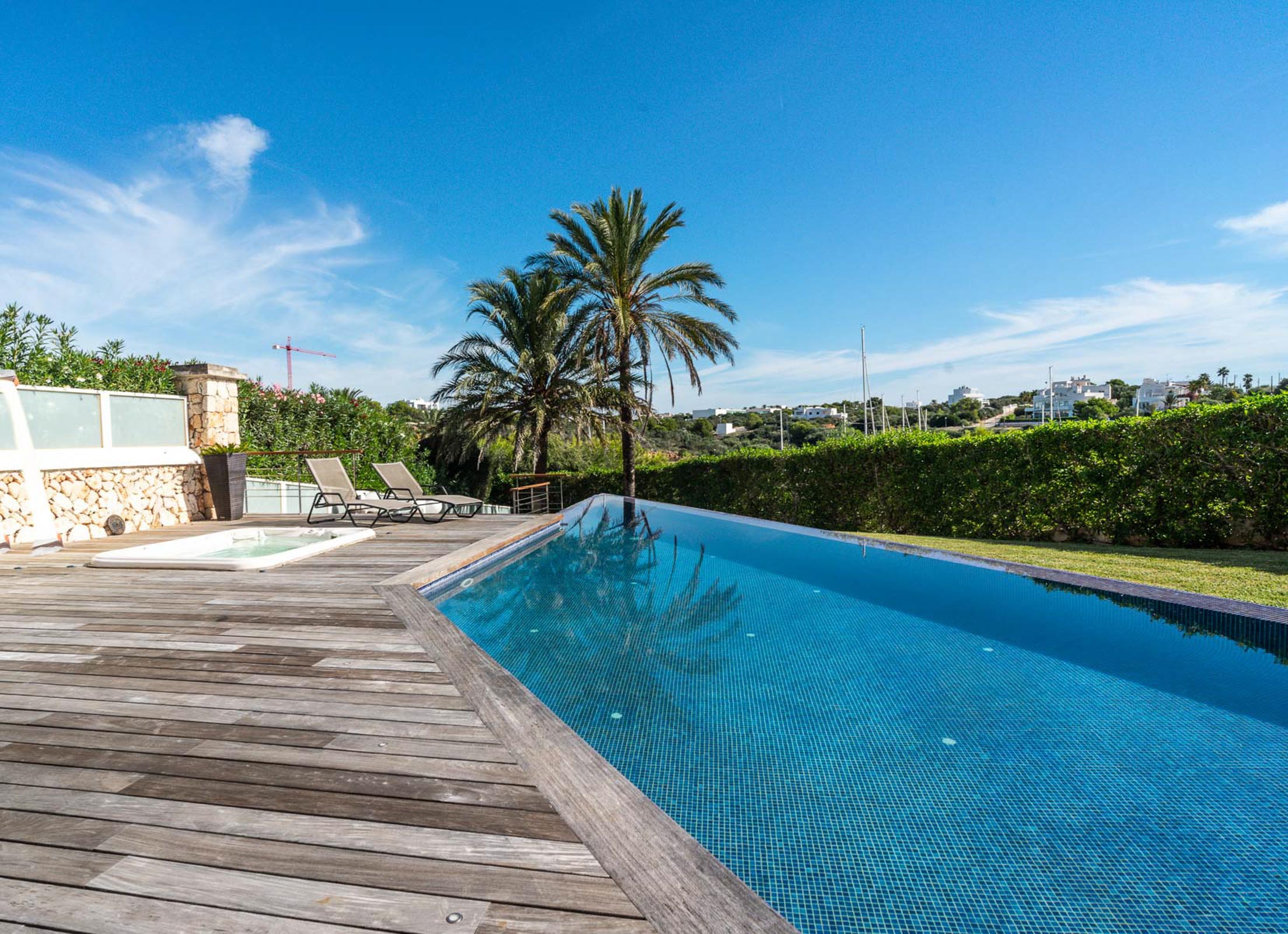 Villa for sale in Mallorca South 42