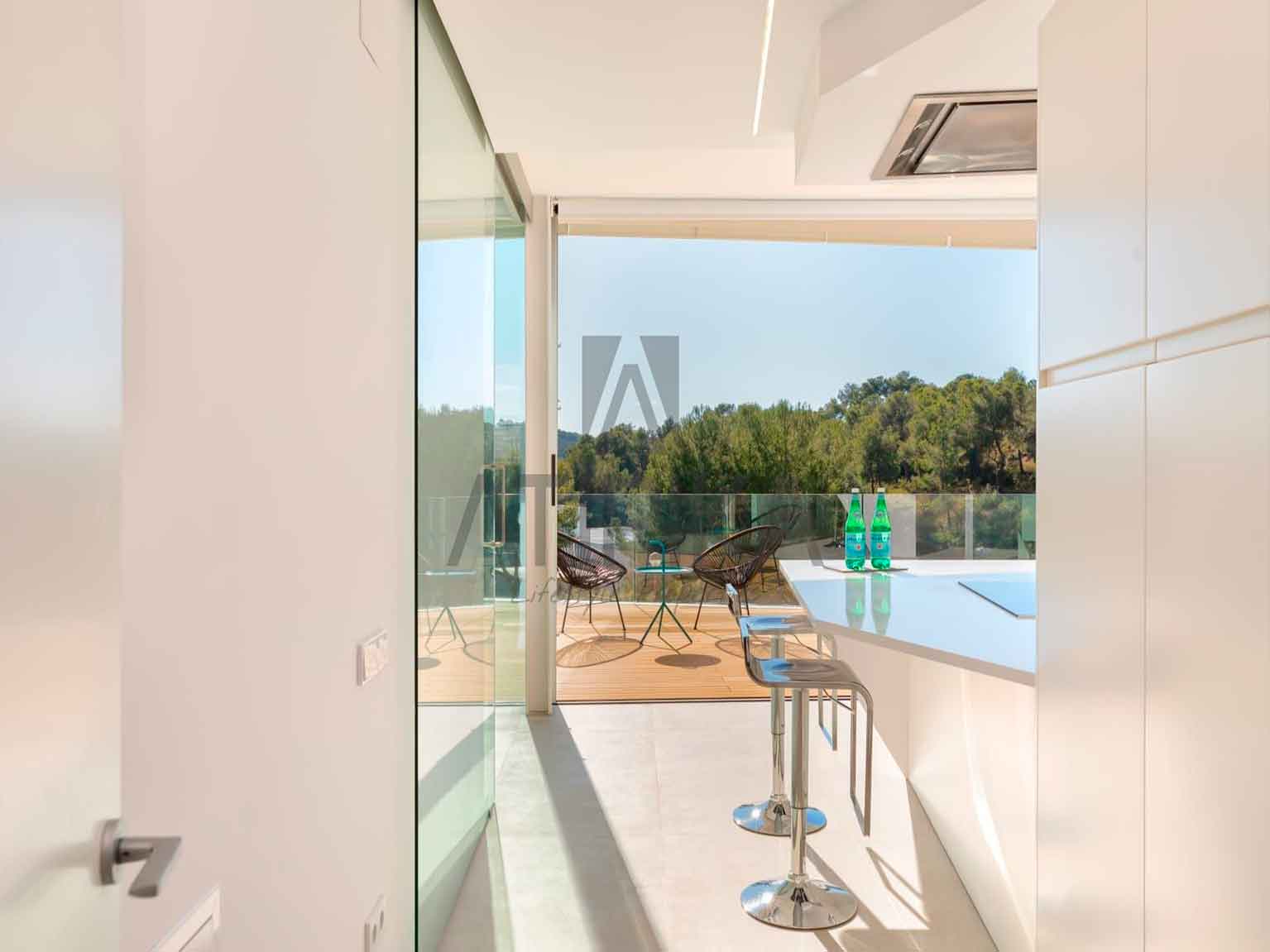 Villa for sale in Sitges and El Garraf 9