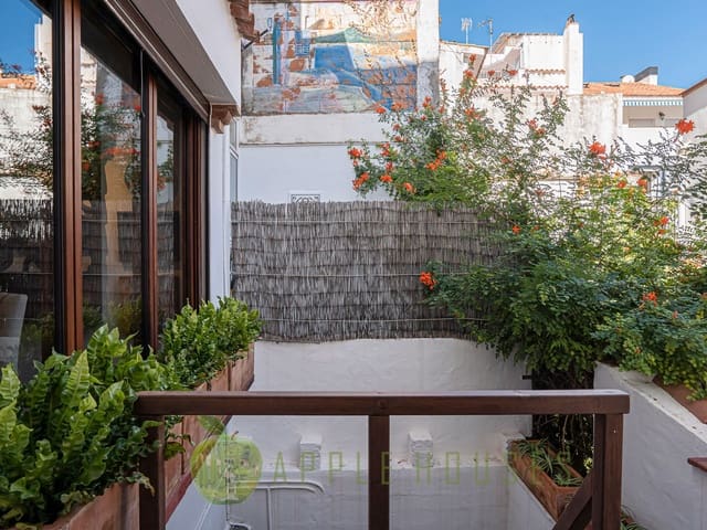 Villa te koop in Sitges and El Garraf 10