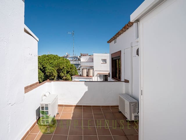 Villa te koop in Sitges and El Garraf 26