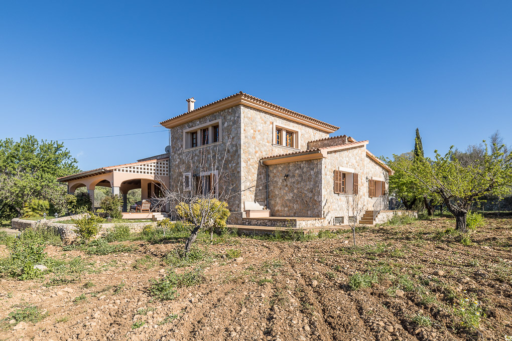 Landhaus zum Verkauf in Mallorca East 18