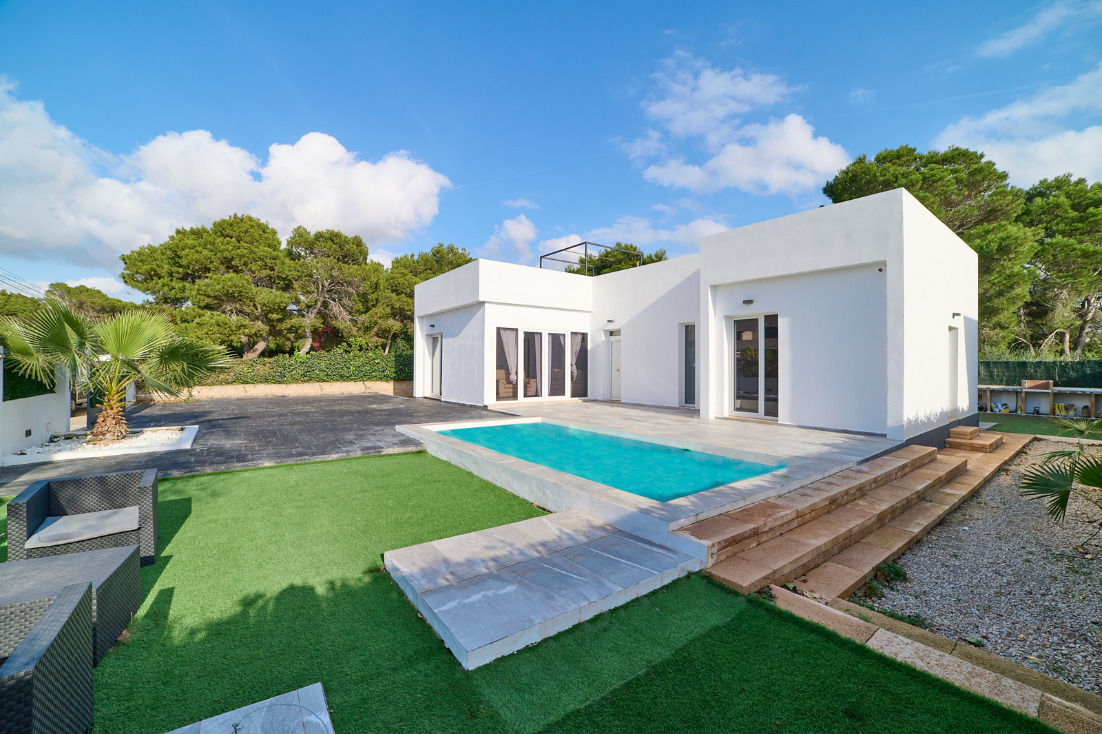 Villa for sale in Mallorca South 1