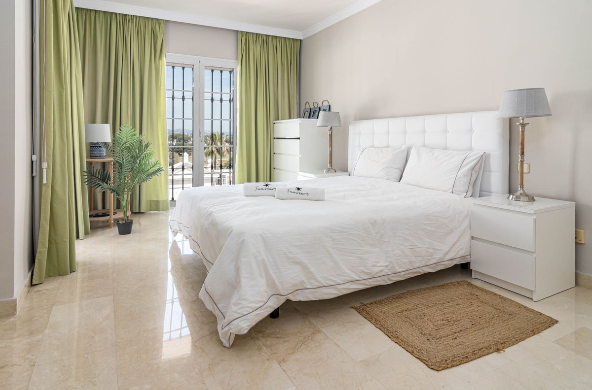 Townhouse for sale in Marbella - Nueva Andalucía 16