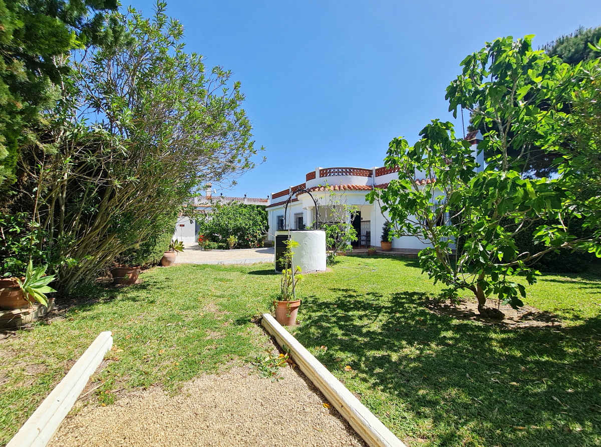 Villa for sale in Conil de la Frontera 11