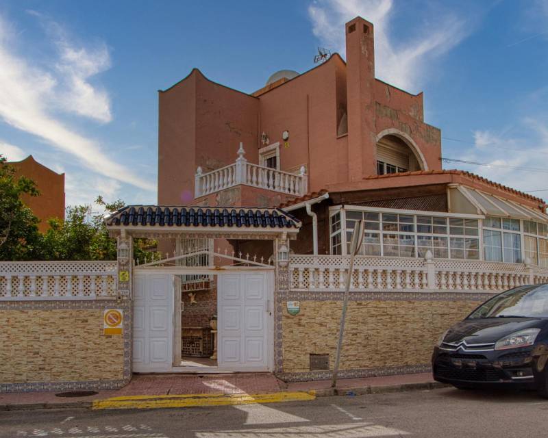 Maison de ville à vendre à Torrevieja and surroundings 48