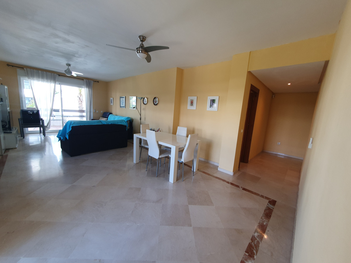 Apartment for sale in Estepona 2