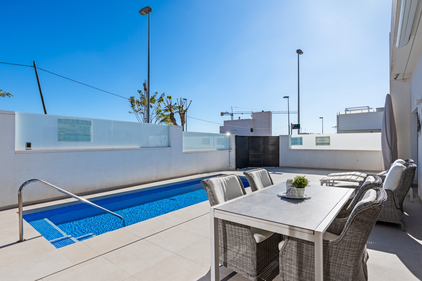 Villa te koop in Alicante 24
