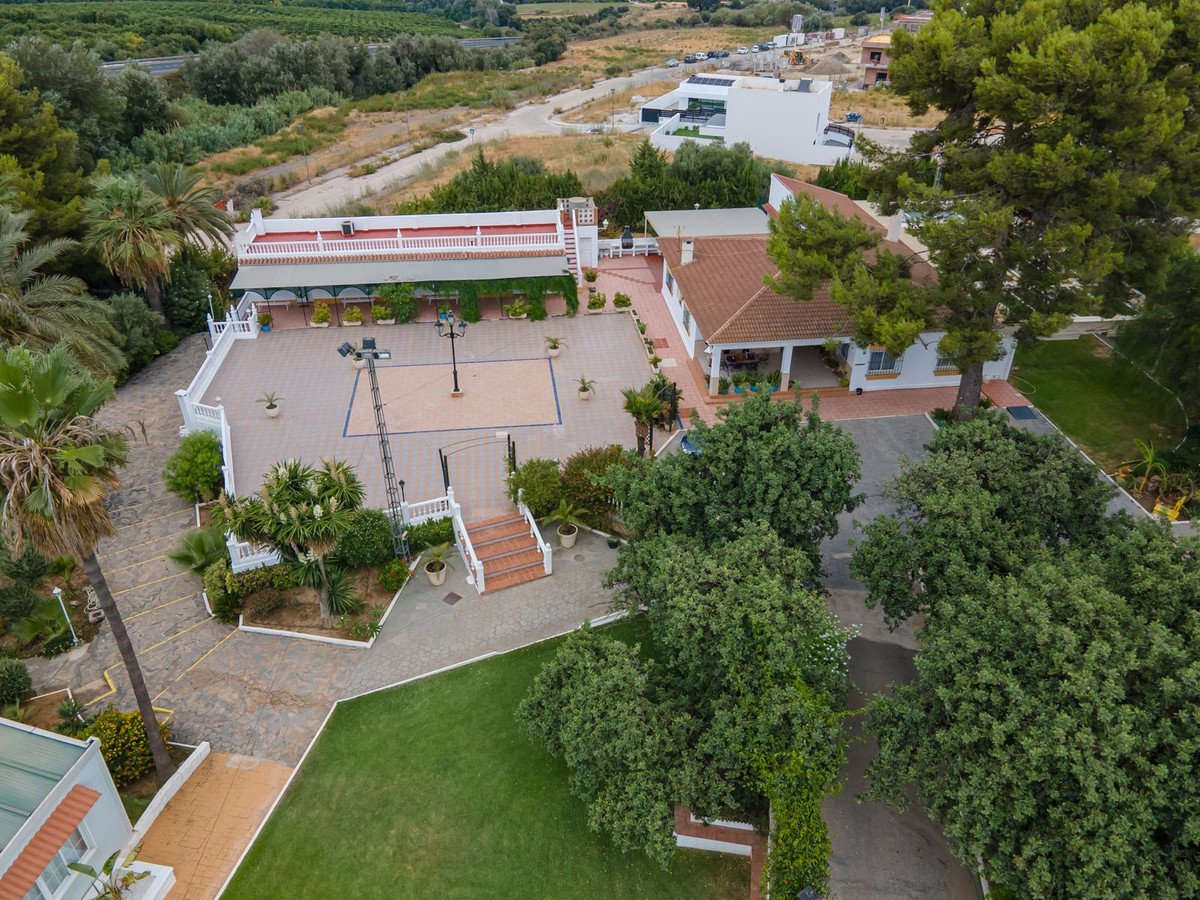 Загородный дом для продажи в Málaga 19