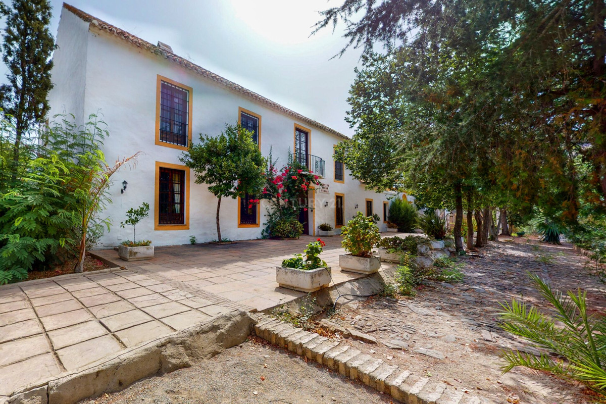 Landhaus zum Verkauf in Málaga 1