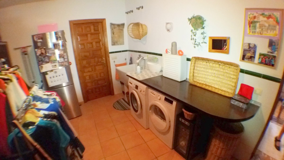 Countryhome for sale in Mijas 12