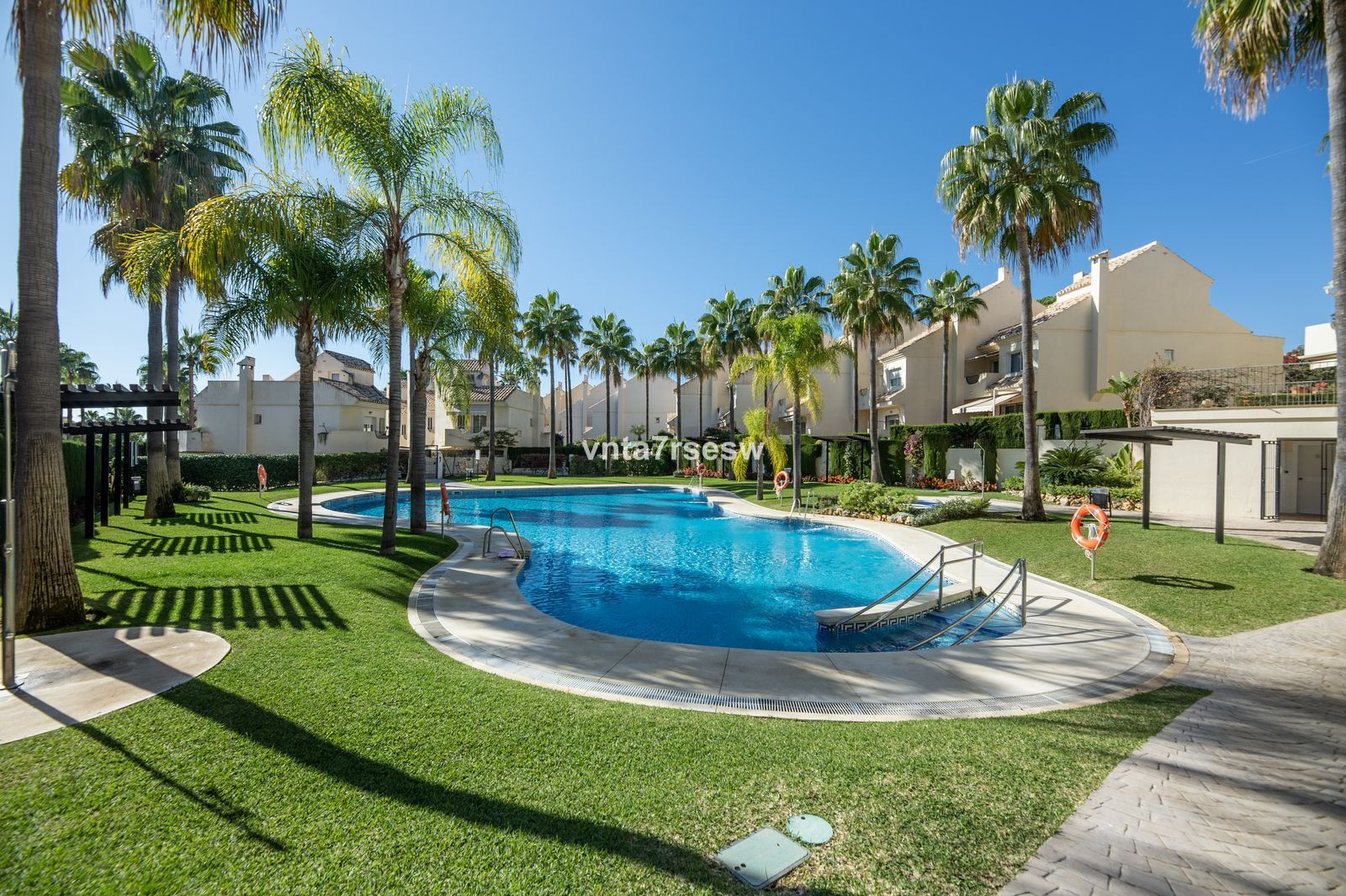 Townhouse for sale in Marbella - East 36