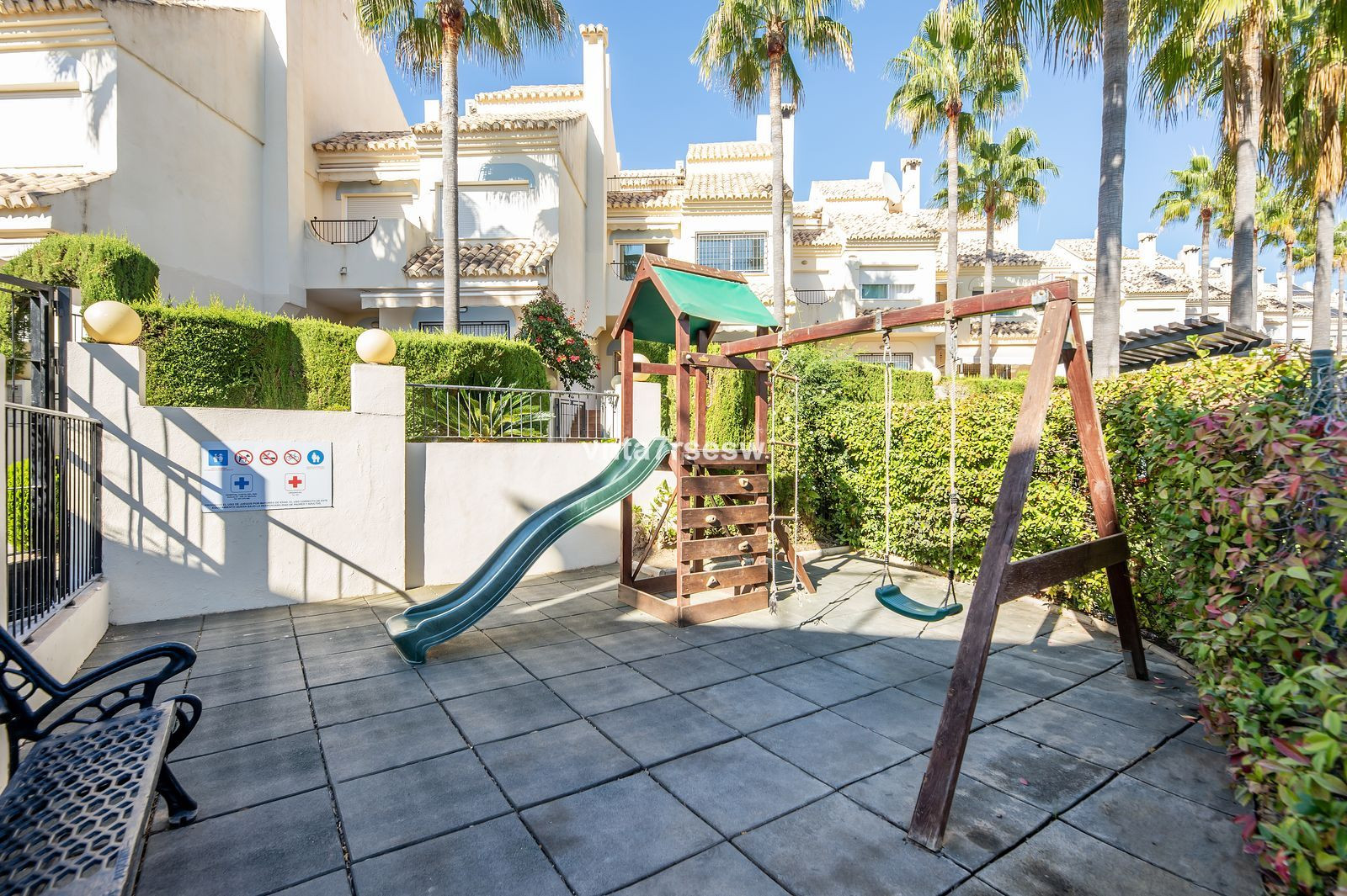 Townhouse for sale in Marbella - East 38