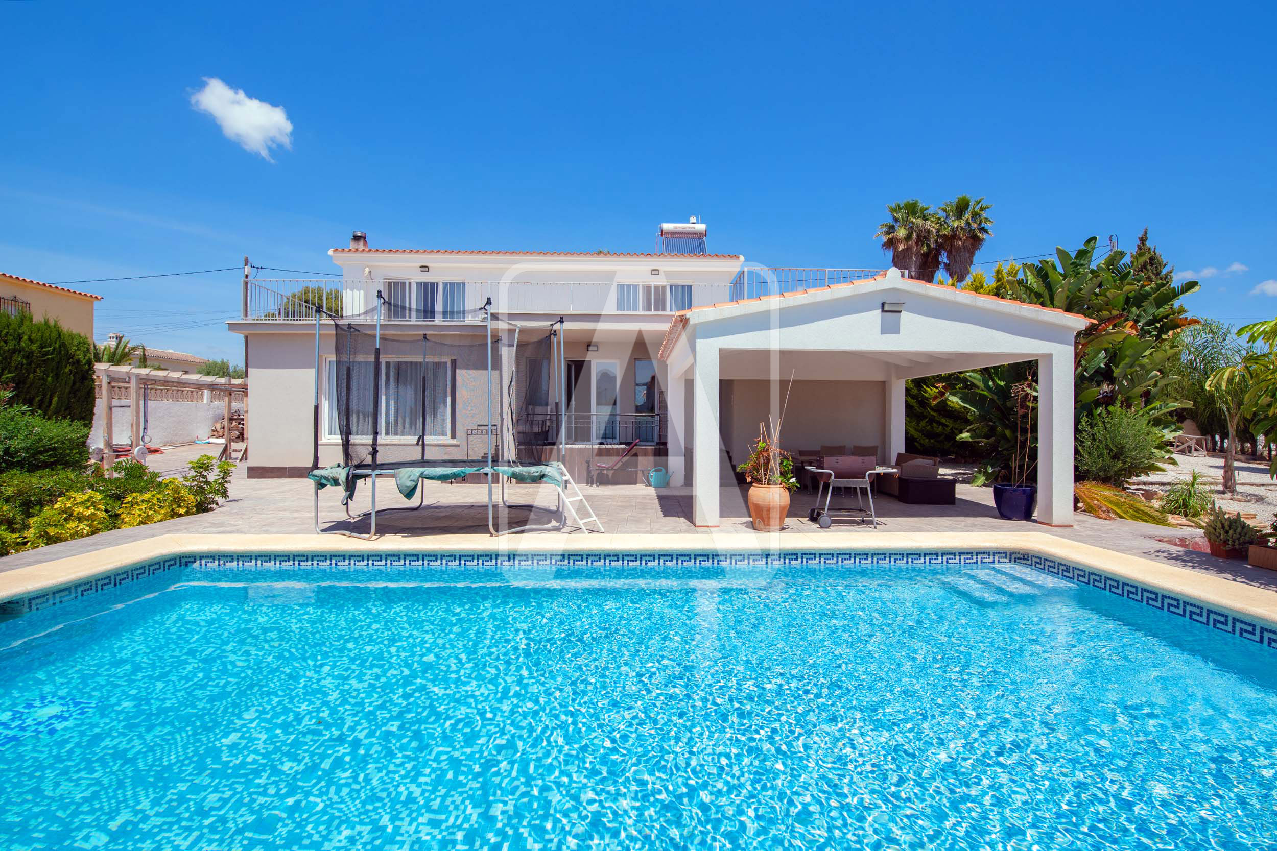 Villa te koop in Alicante 8
