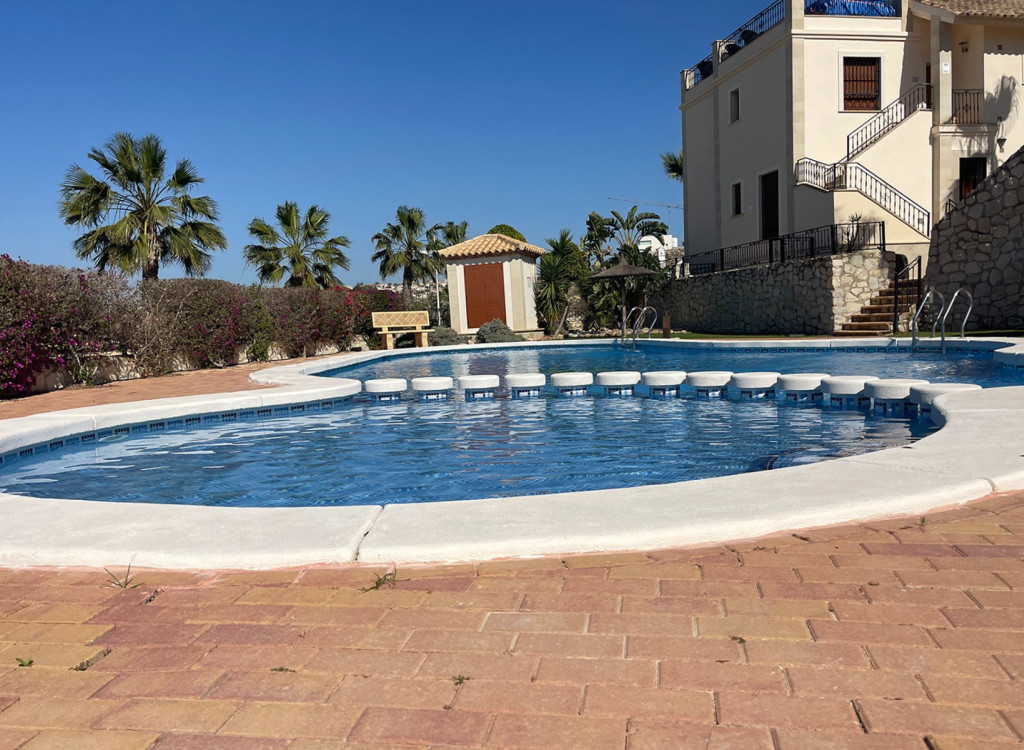 Townhouse for sale in Alicante 32