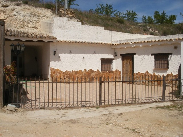 Property Image 579844-cuevas-del-campo-villa-3-2