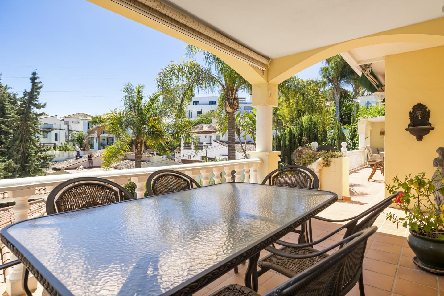 Villa for sale in Marbella - Nueva Andalucía 50