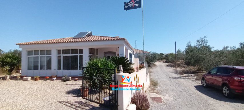 Вилла для продажи в Almería and surroundings 24