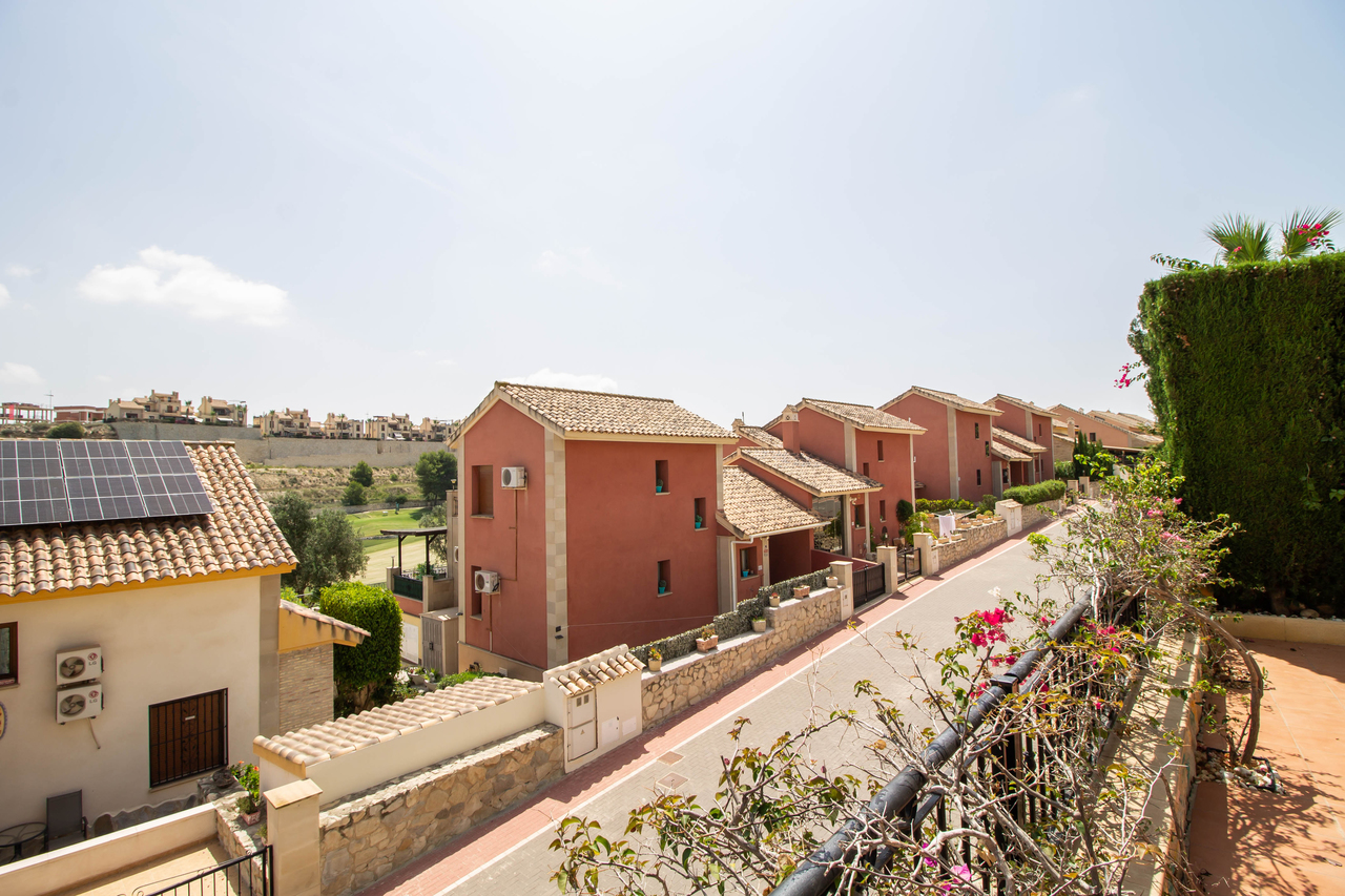 Maison de ville à vendre à Alicante 26