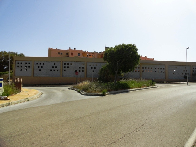 Plot for sale in Casares 4
