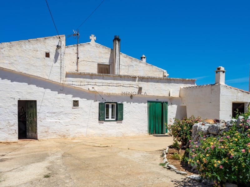 Countryhome for sale in Menorca East 1