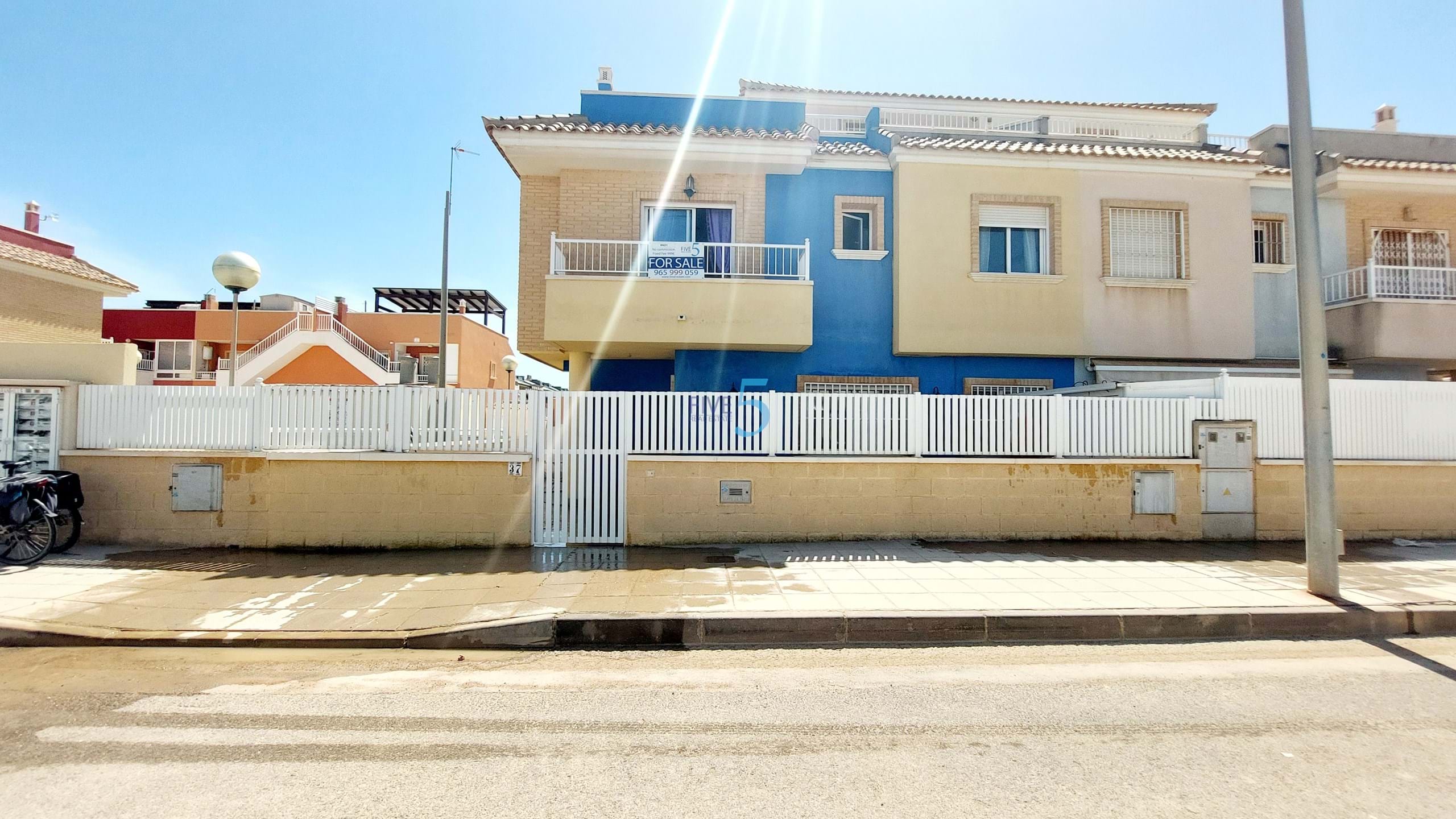 Townhouse te koop in Alicante 28