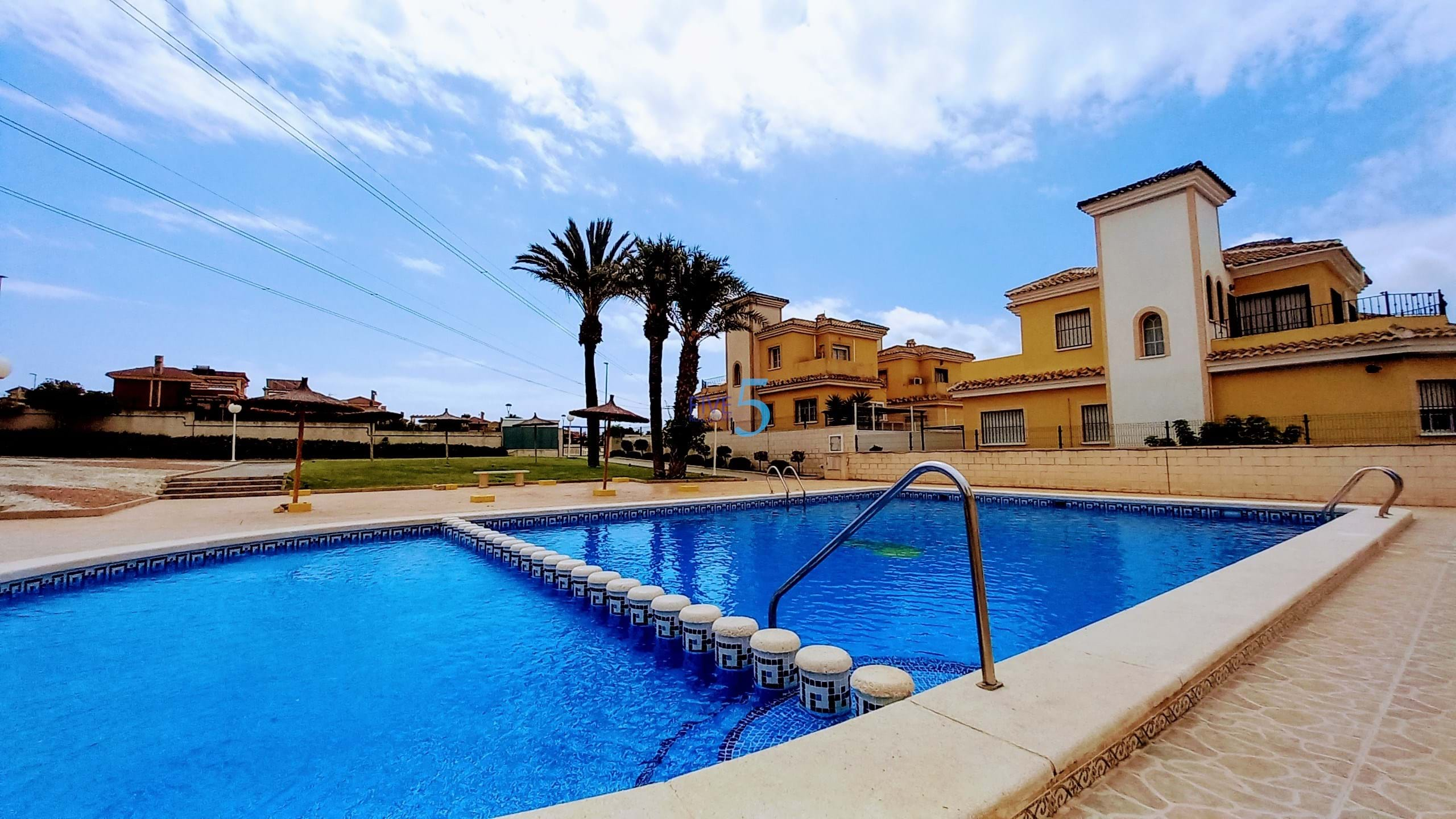 Villa for sale in Alicante 2