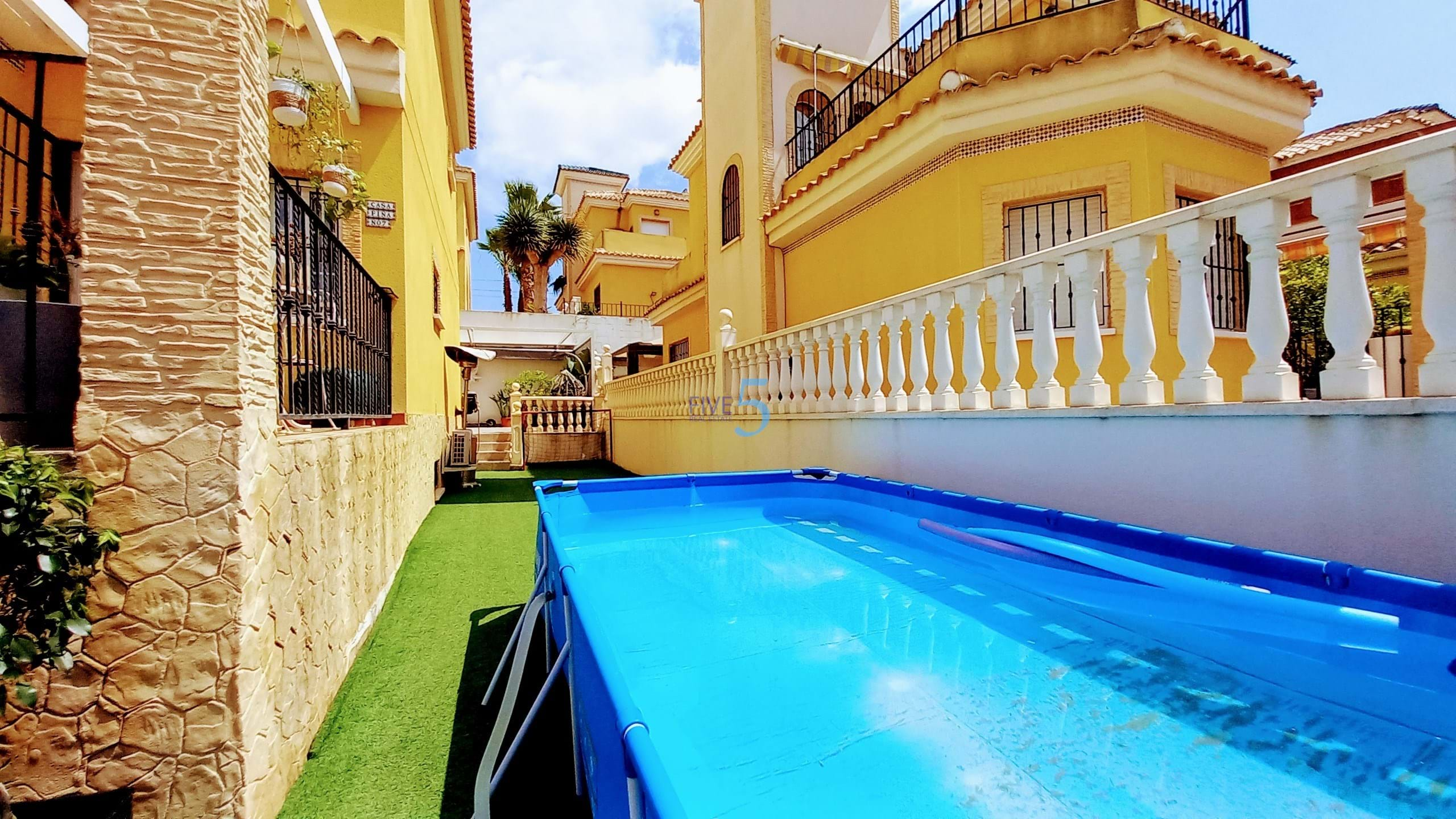 Villa for sale in Alicante 21