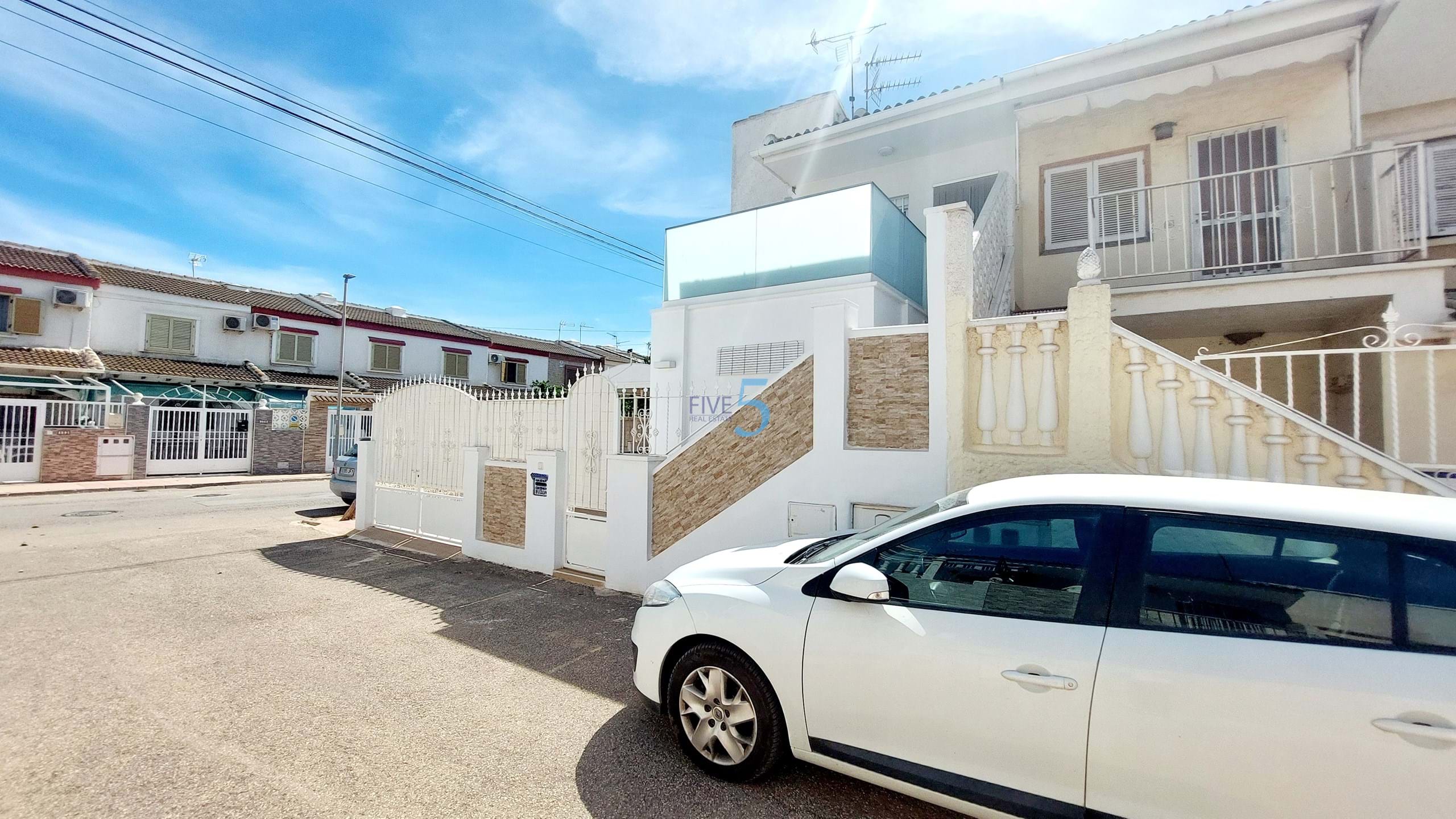 Townhouse for sale in Los Alcázares 26