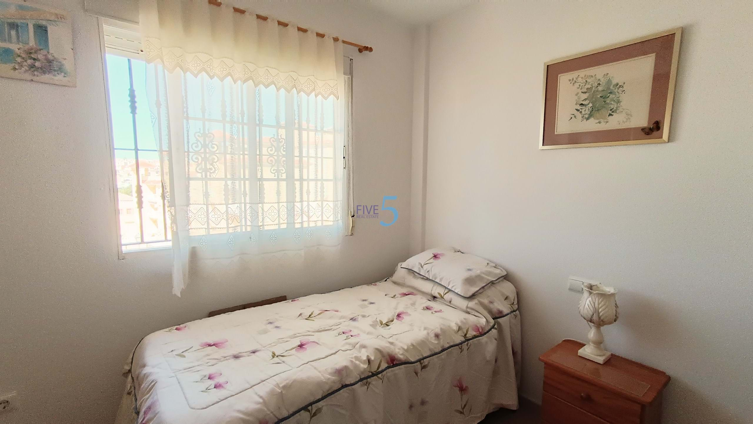 Townhouse te koop in Alicante 8